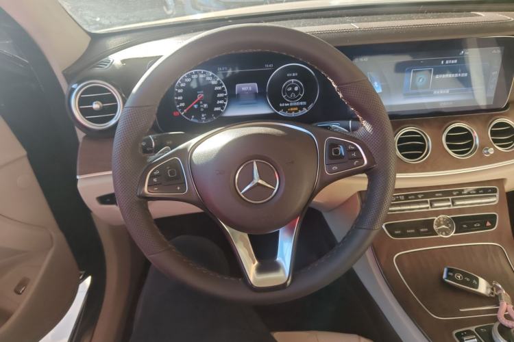 Used Mercedes-Benz E-Class 2018 Facelifted E 300 L Stylish Version Steering Wheel
