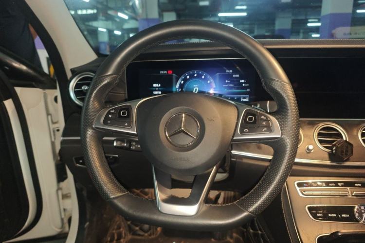 Used Mercedes-Benz E-Class 2018 Facelift E 200 L Sport Edition Steering Wheel