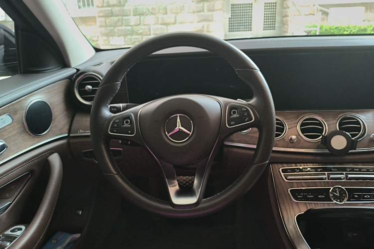 Used Mercedes-Benz E-Class 2018 Facelift E 200 L Steering Wheel