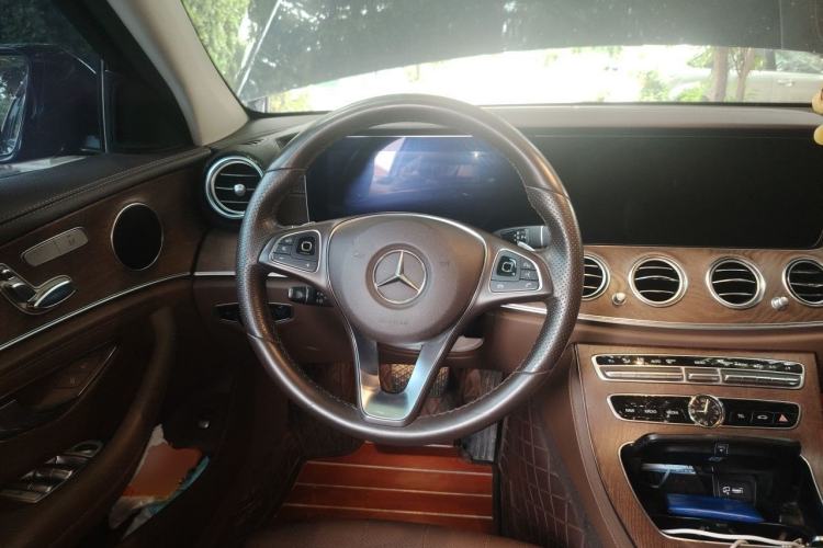 Used Mercedes-Benz E-Class 2018 Facelift E 200 L Steering Wheel