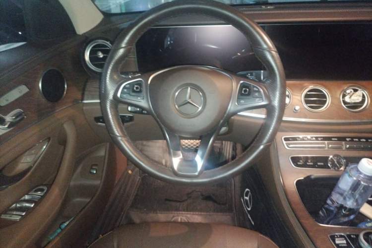 Used Mercedes-Benz E-Class 2018 E 300 L Luxury Model Steering Wheel