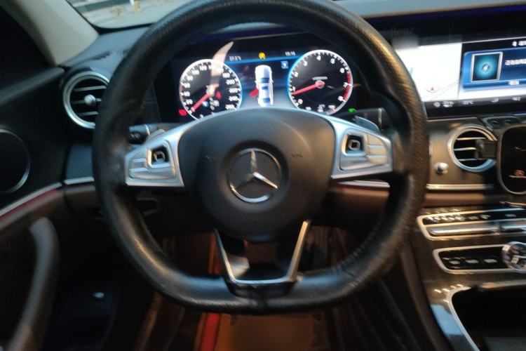 Used Mercedes-Benz E-Class 2018 Facelift E 200 L Sport 4MATIC Steering Wheel