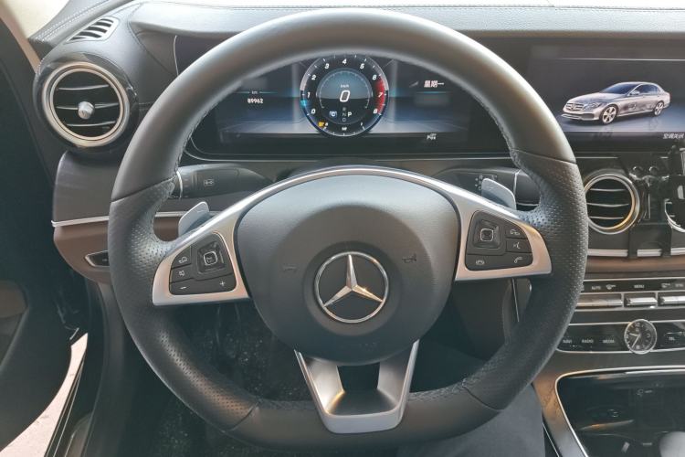 Used Mercedes-Benz E-Class 2018 E 300 L Sport Luxury Edition Steering Wheel
