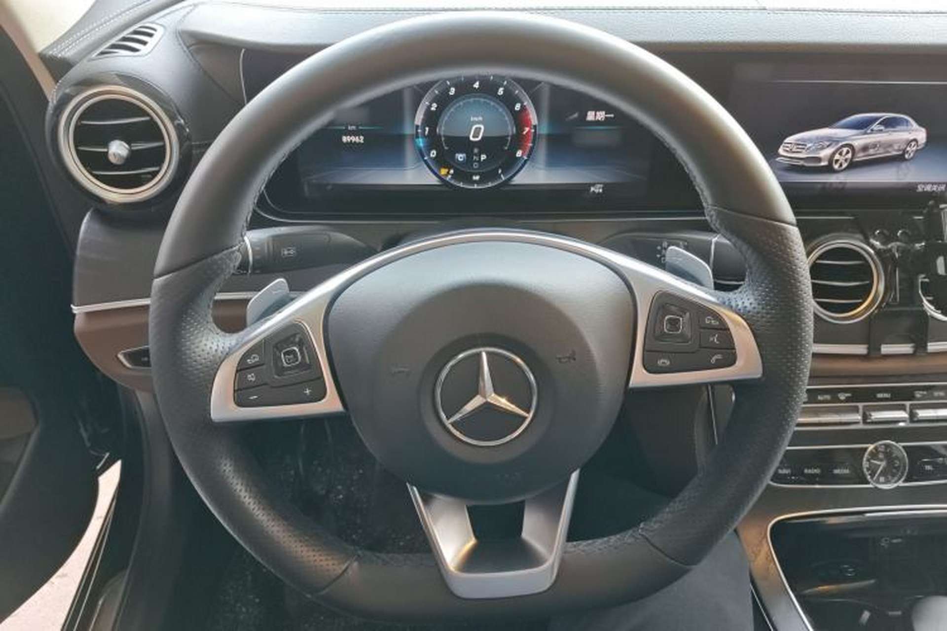 Used Mercedes-Benz E-Class 2018 E 300 L Sport Luxury Edition Steering Wheel