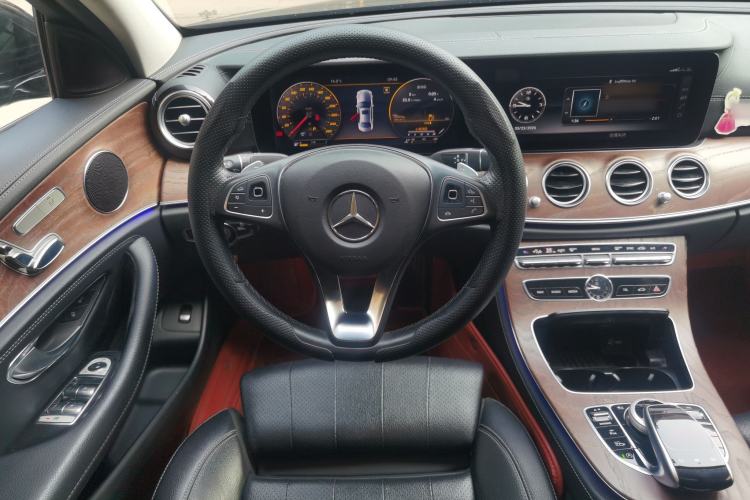Used Mercedes-Benz E-Class 2018 E 200 L Steering Wheel