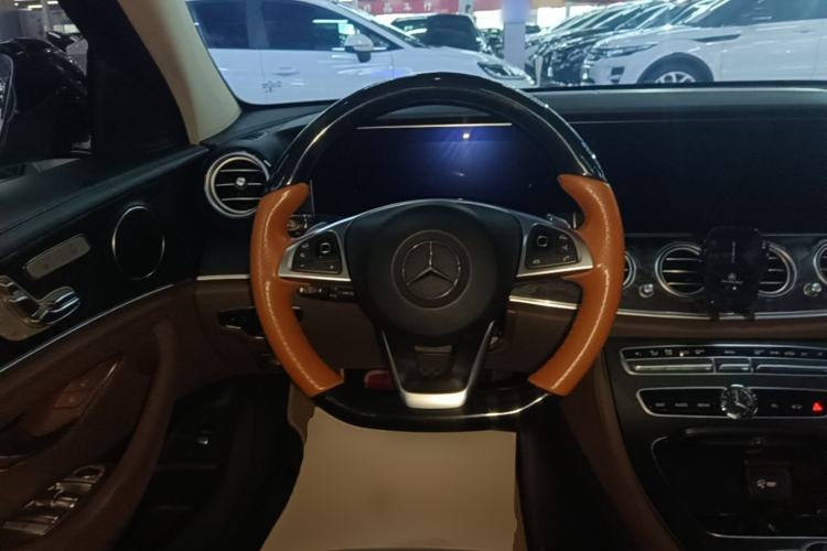 Used Mercedes-Benz E-Class 2018 Restyled E 300 L Sport Luxury Edition Steering Wheel