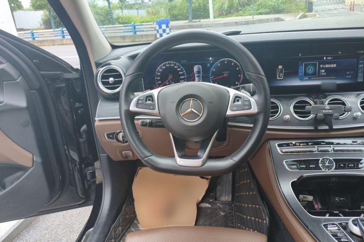 Used Mercedes-Benz E-Class 2018 Facelift E 200 L Sport Edition Steering Wheel