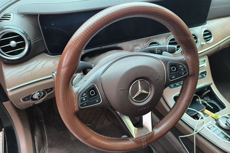 Used Mercedes-Benz E-Class 2018 Facelift E 300 L Luxury Edition Steering Wheel
