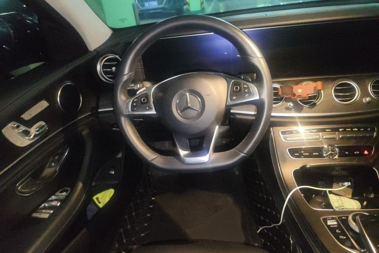 Used Mercedes-Benz E-Class 2018 E 300 L Sporty and Stylish Model Steering Wheel