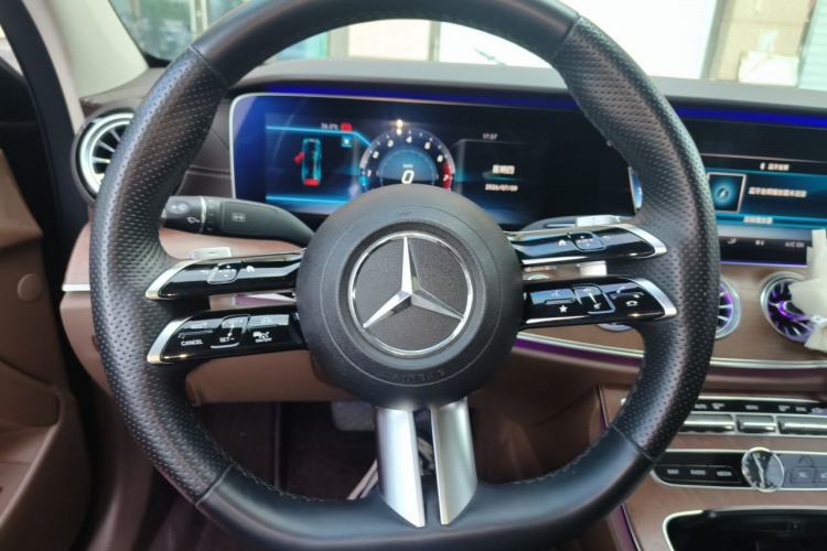 Used Mercedes-Benz E-Class 2018 E 300 L Luxury Model Steering Wheel