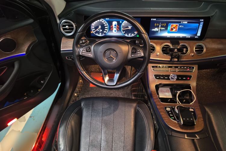 Used Mercedes-Benz E-Class 2018 E 300 L Stylish Model Steering Wheel