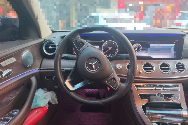 Used Mercedes-Benz E-Class 2018 Facelift E 200 L 4MATIC Steering Wheel