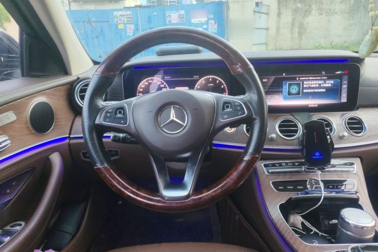 Used Mercedes-Benz E-Class 2018 Facelifted E 300 L Stylish Version Steering Wheel