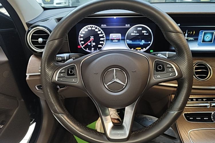 Used Mercedes-Benz E-Class 2018 E 200 L Steering Wheel