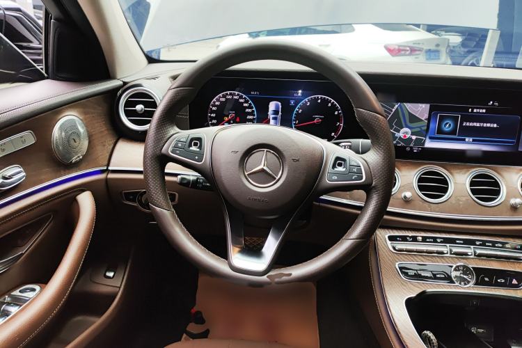 Used Mercedes-Benz E-Class 2018 Facelifted E 300 L Stylish Version Steering Wheel