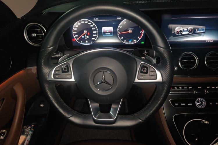 Used Mercedes-Benz E-Class 2018 Restyled E 300 L Sport Luxury Edition Steering Wheel