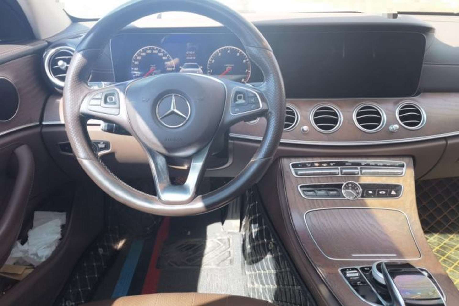 Used Mercedes-Benz E-Class 2018 Facelifted E 300 L Stylish Version Steering Wheel