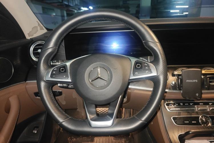 Used Mercedes-Benz E-Class 2018 Facelift E 200 L Sport Edition Steering Wheel