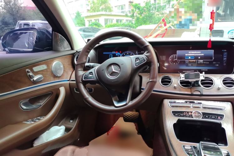 Used Mercedes-Benz E-Class 2018 Facelift E 200 L Steering Wheel