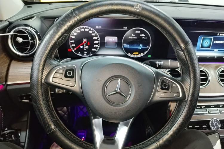 Used Mercedes-Benz E-Class 2018 Facelifted E 300 L Stylish Version Steering Wheel