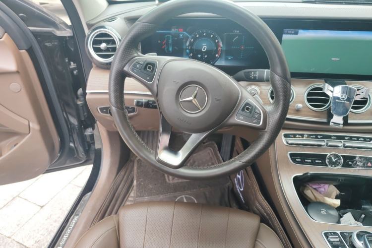 Used Mercedes-Benz E-Class 2018 Facelift E 200 L Steering Wheel