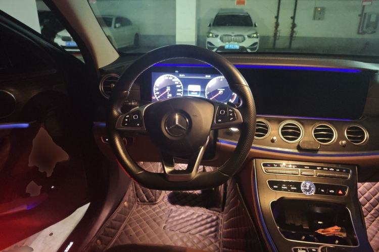 Used Mercedes-Benz E-Class 2018 Restyled E 300 L Sporty and Stylish Edition Steering Wheel