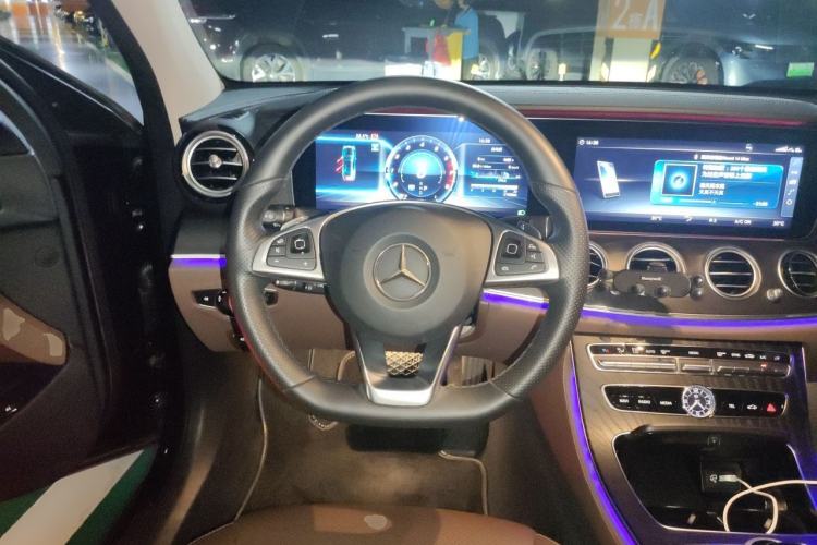 Used Mercedes-Benz E-Class 2018 Restyled E 300 L Sporty and Stylish Edition Steering Wheel