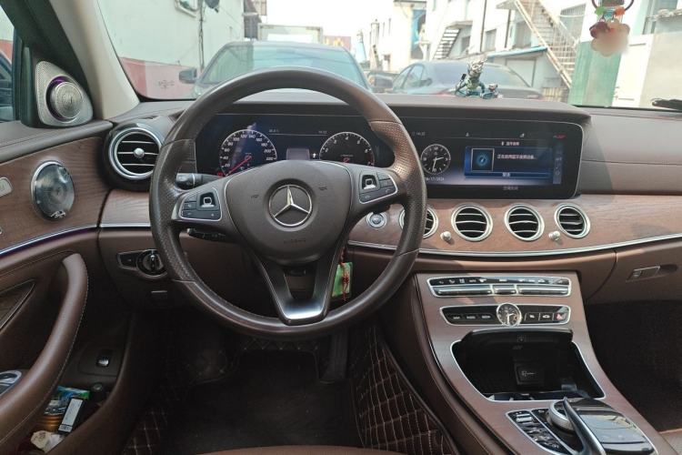 Used Mercedes-Benz E-Class 2018 E 200 L Steering Wheel