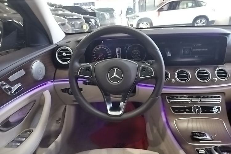 Used Mercedes-Benz E-Class 2018 Facelift E 200 L 4MATIC Steering Wheel