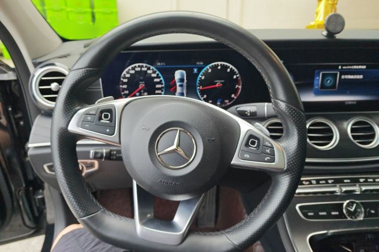 Used Mercedes-Benz E-Class 2018 Restyled E 300 L Sport Luxury Edition Steering Wheel