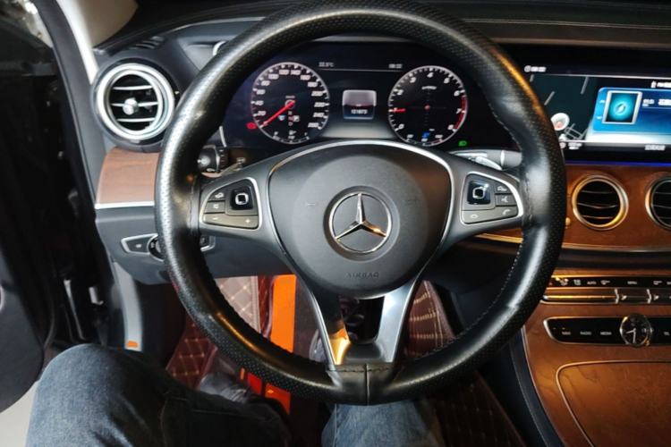 Used Mercedes-Benz E-Class 2018 E 200 L Steering Wheel