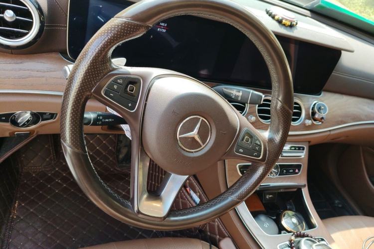 Used Mercedes-Benz E-Class 2018 Facelift E 300 L Luxury Edition Steering Wheel