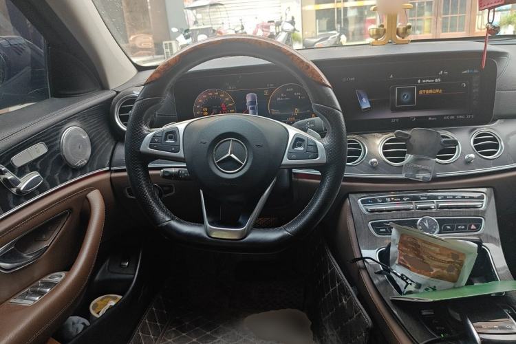 Used Mercedes-Benz E-Class 2018 Facelift E 200 L Sport Edition Steering Wheel