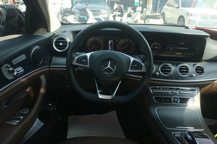 Used Mercedes-Benz E-Class 2018 Facelift E 200 L Sport 4MATIC Steering Wheel