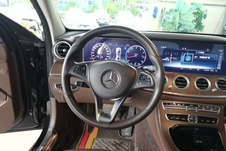 Used Mercedes-Benz E-Class 2018 Facelift E 200 L Steering Wheel