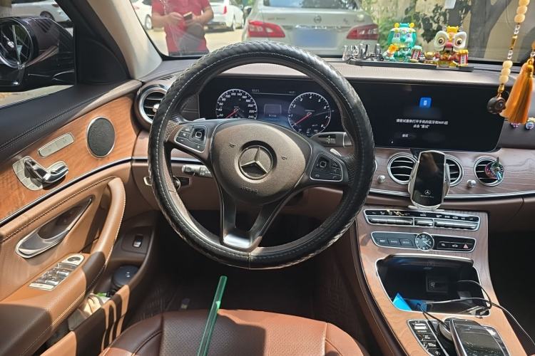 Used Mercedes-Benz E-Class 2018 Facelifted E 300 L Stylish Version Steering Wheel