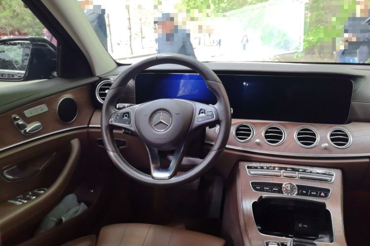 Used Mercedes-Benz E-Class 2018 Facelift E 200 L 4MATIC Steering Wheel