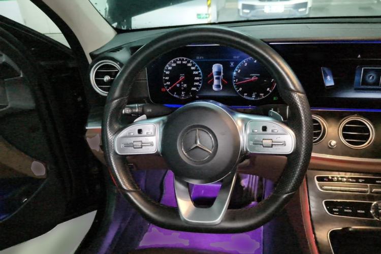 Used Mercedes-Benz E-Class 2018 Facelift E 200 L Sport Edition Steering Wheel