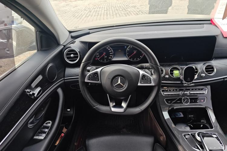 Used Mercedes-Benz E-Class 2018 E 200 L Sport Edition Steering Wheel