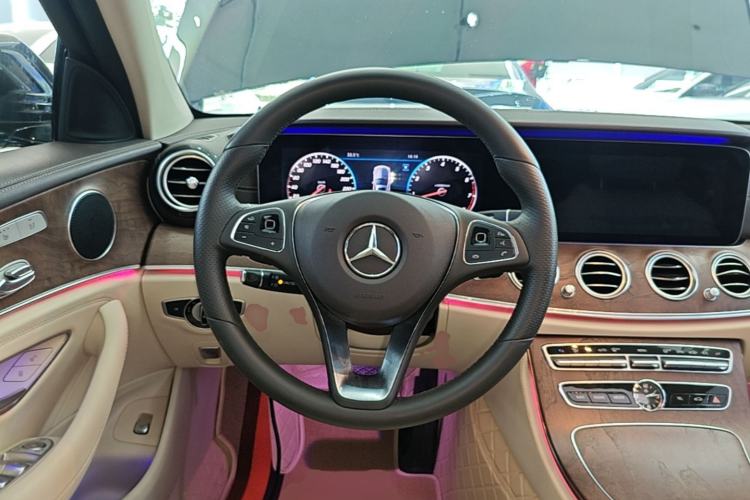 Used Mercedes-Benz E-Class 2018 Facelift E 300 L Luxury Edition Steering Wheel