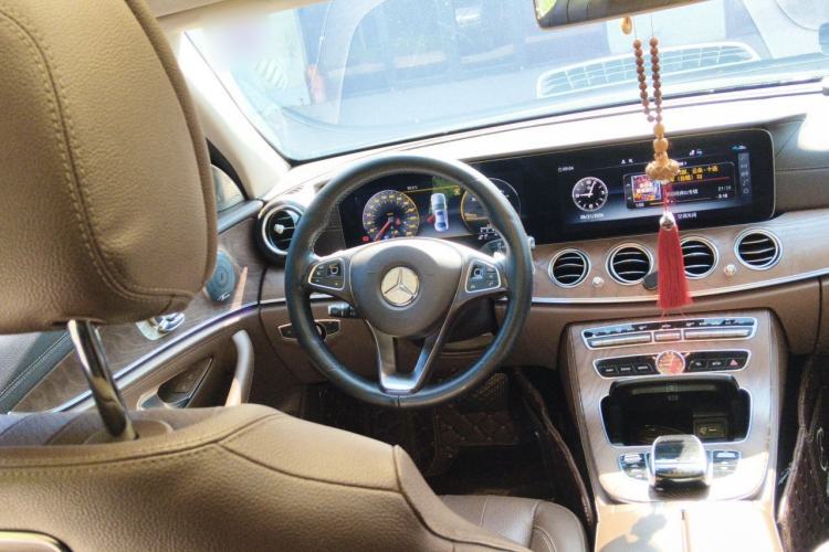 Used Mercedes-Benz E-Class 2018 Facelift E 300 L Luxury Edition Steering Wheel