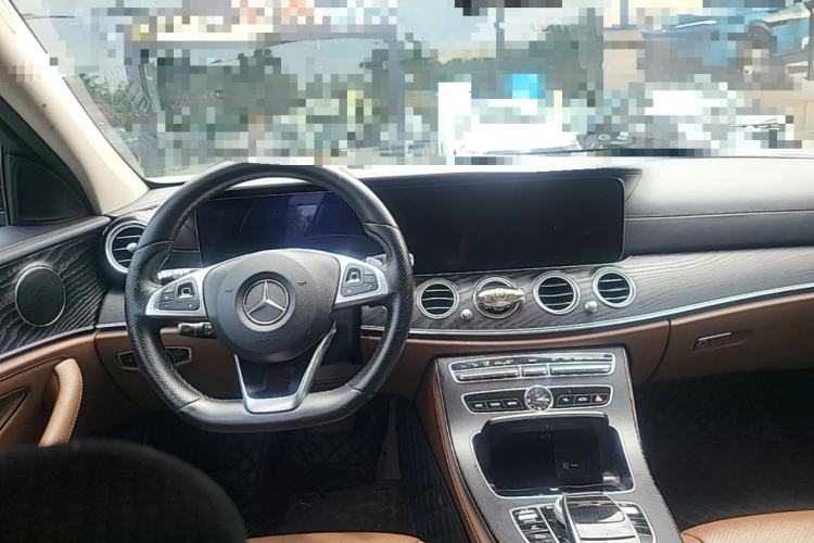 Used Mercedes-Benz E-Class 2018 Facelift E 200 L Sport Edition Steering Wheel