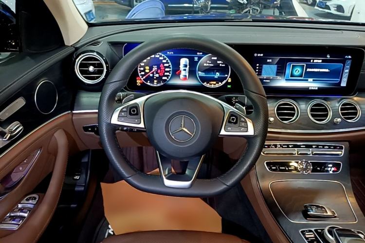 Used Mercedes-Benz E-Class 2018 Restyled E 300 L Sport Luxury Edition Steering Wheel