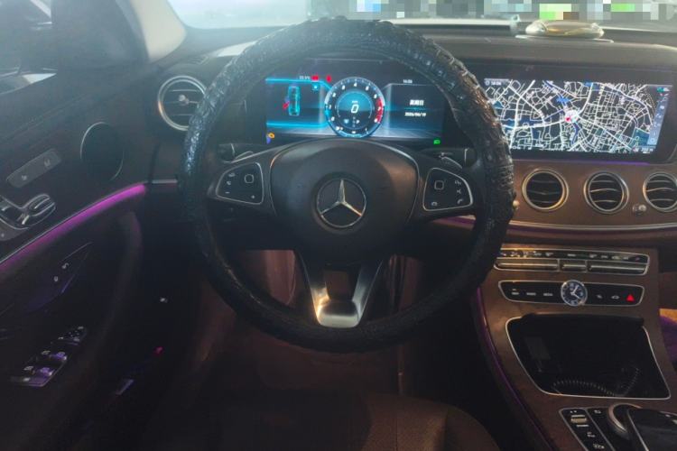 Used Mercedes-Benz E-Class 2018 Facelift E 300 L Luxury Edition Steering Wheel