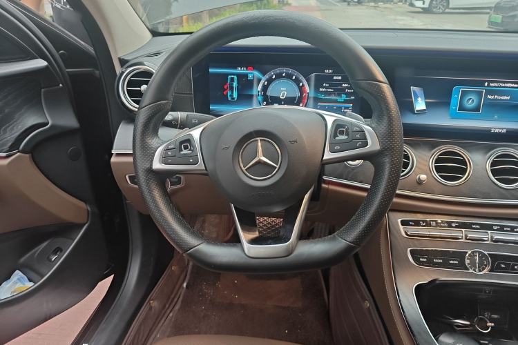 Used Mercedes-Benz E-Class 2018 E 300 L Sport Luxury Edition Steering Wheel