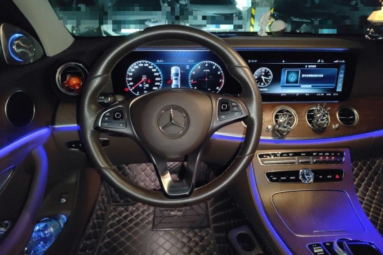 Used Mercedes-Benz E-Class 2018 Facelift E 300 L Luxury Edition Steering Wheel
