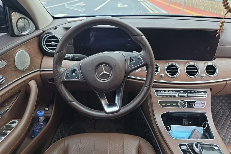 Used Mercedes-Benz E-Class 2018 Facelifted E 300 L Stylish Version Steering Wheel