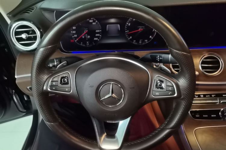 Used Mercedes-Benz E-Class 2018 Facelift E 200 L Steering Wheel