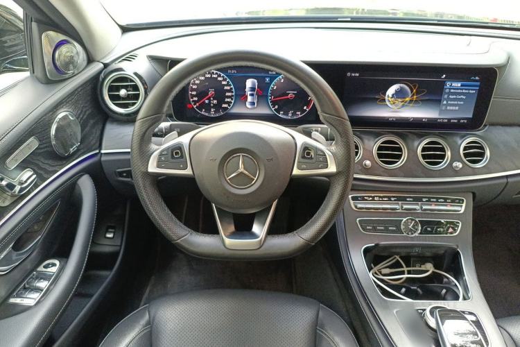 Used Mercedes-Benz E-Class 2018 E 300 L Sport Luxury Edition Steering Wheel