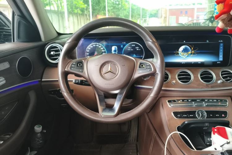 Used Mercedes-Benz E-Class 2018 Restyled E 300 L Sport Luxury Edition Steering Wheel